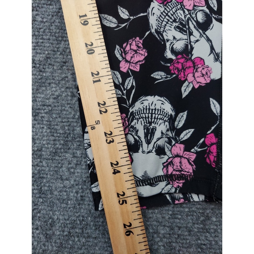 Torrid Leggings Womens 3 Black Pink Skull Roses Gothic Allover Print‎ Pockets - Picture 6 of 11